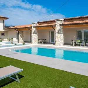 Corte Rocchetti Apartment